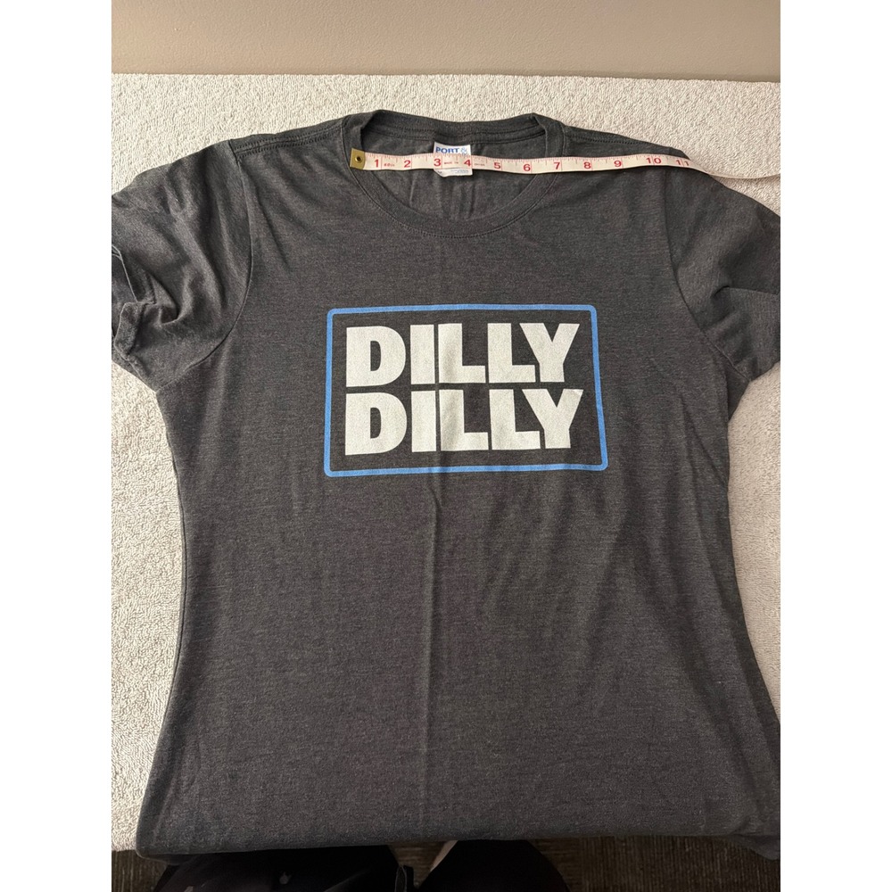 Bud Light Dilly Dilly Shirt Womens Medium Gray Graphic Tee Port & Company M